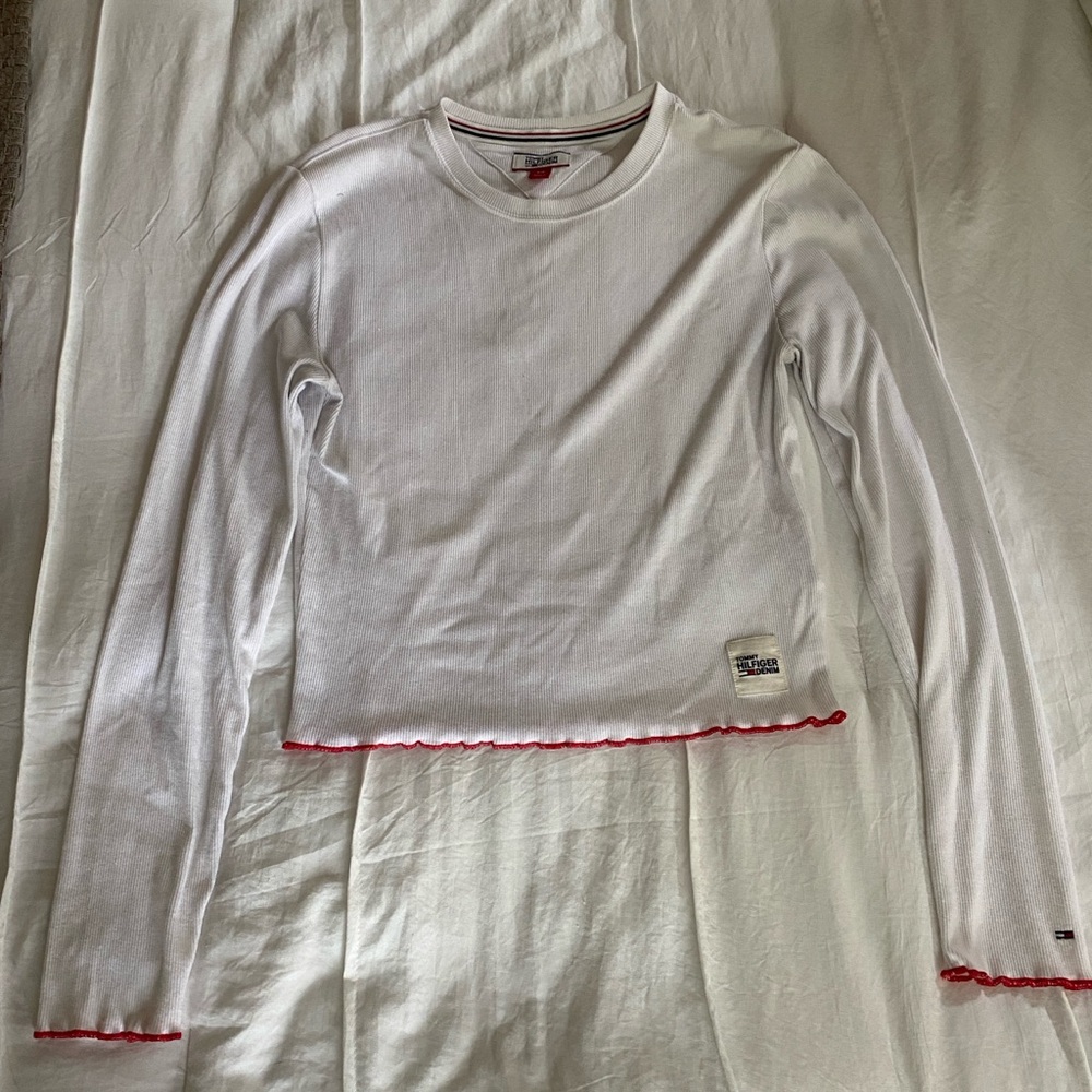 Lovely long sleeve from Tommy Hilfiger❤️